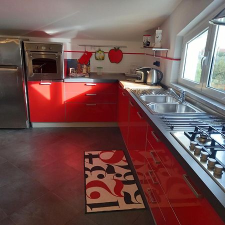 Ferienwohnung Ca' Fra E Oly Castelnuovo Magra Exterior foto