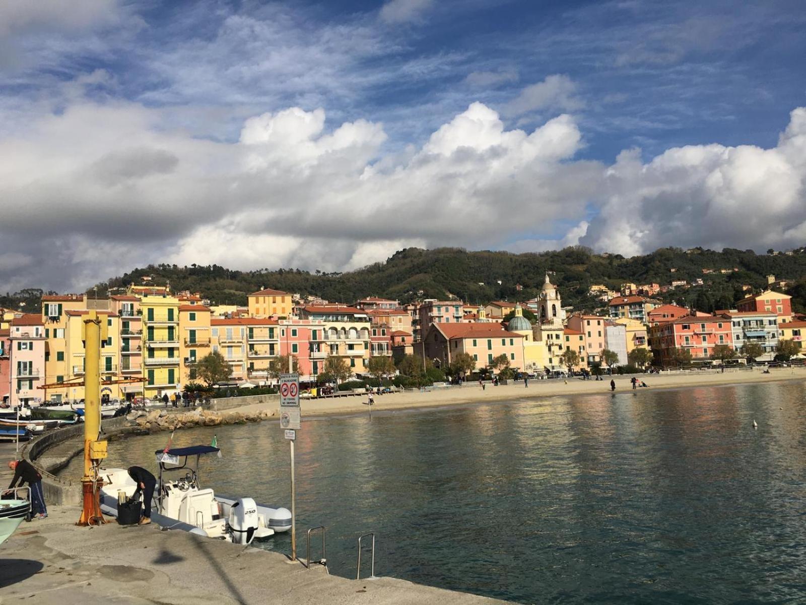 Ferienwohnung Ca' Fra E Oly Castelnuovo Magra Exterior foto